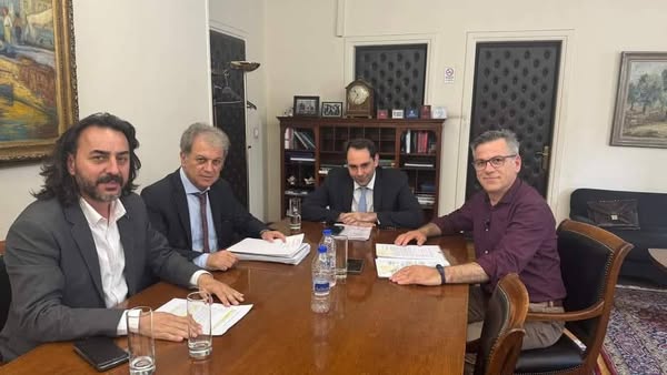 Συνάντησημε τον Υφυπουργό Θάνο Πετραλιά